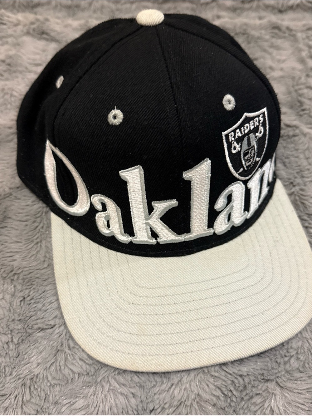 Vintage Oakland Raiders  American Reebok Snap Back Hat, very Rare